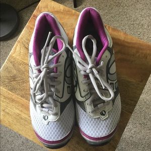 Pearl-iZUMi-Cycling Shoes- Clips included
